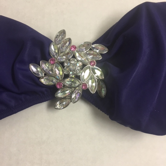 Victoria's Secret Jeweled Bikini Top - Picture 3 of 5